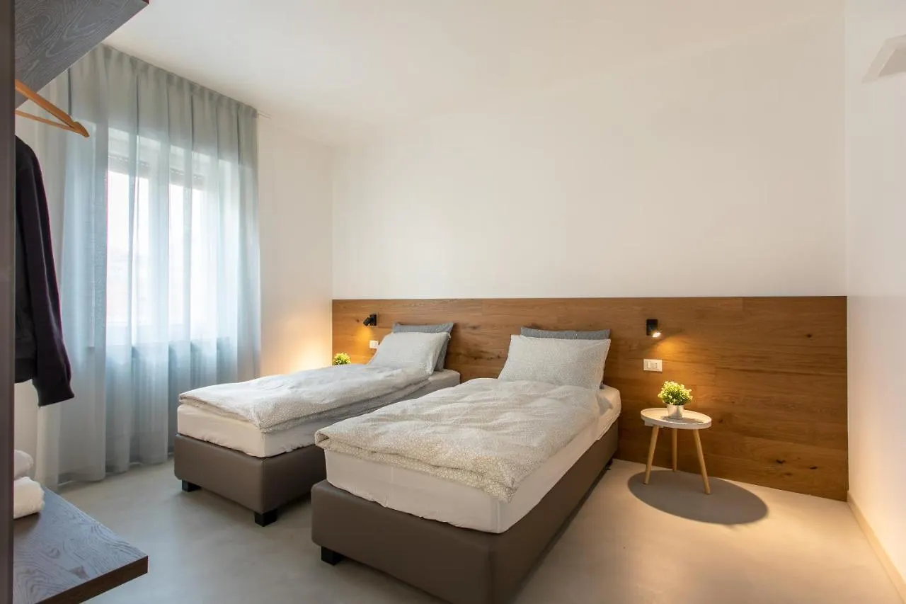 C-Apartment Civico88 Padua 0*,